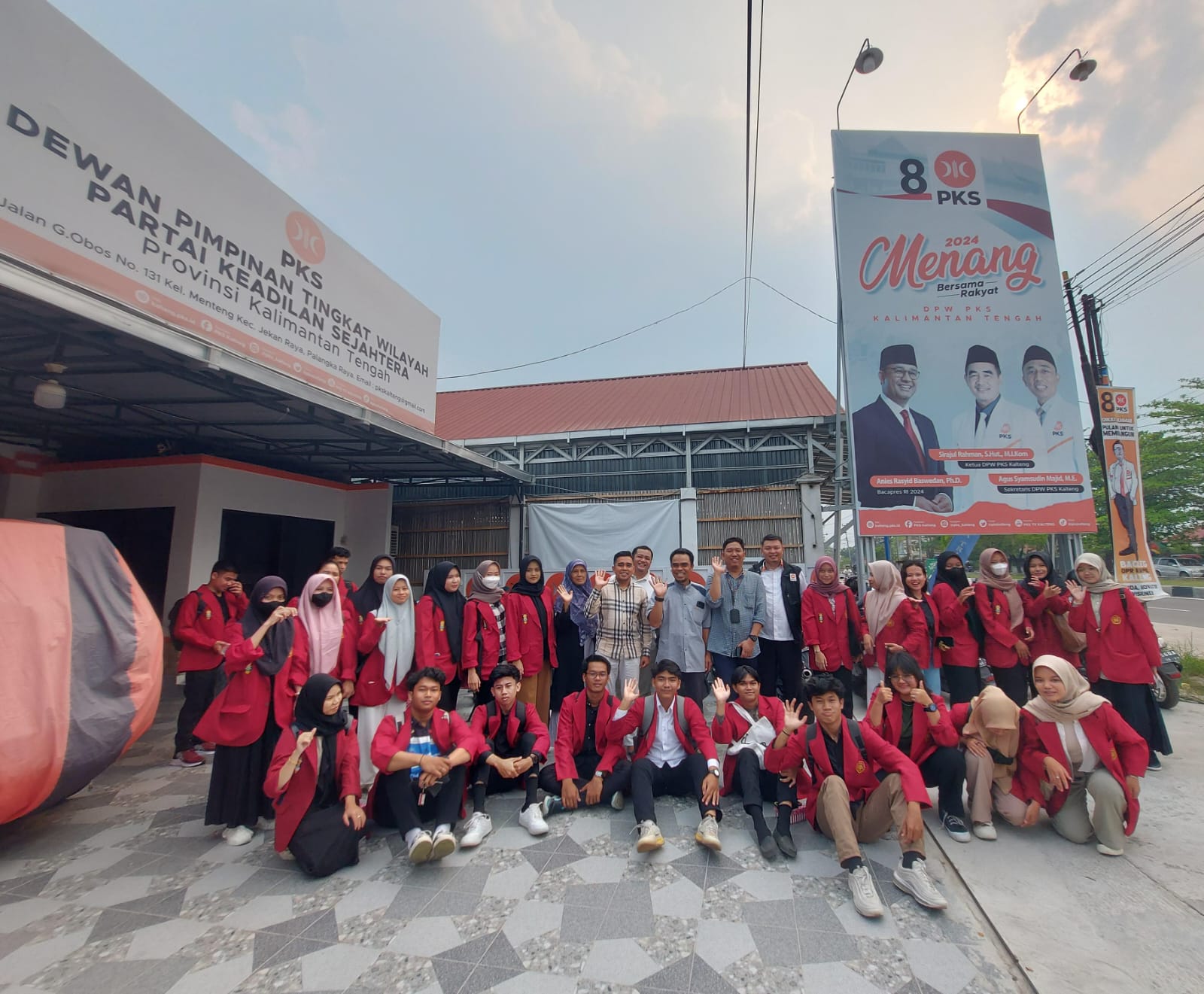 Mahasiswa Fisipol UMPR Belajar Politik di PKS Kalteng